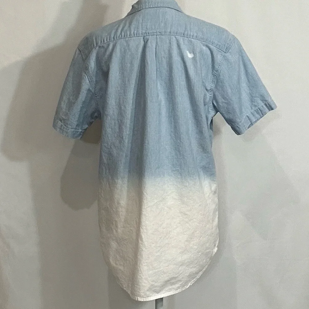 Levi’s short sleeve button up